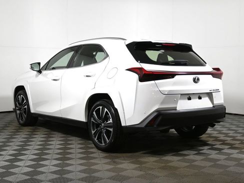 Used 2024 Lexus UX 250h AWD w/ Premium Package image 5