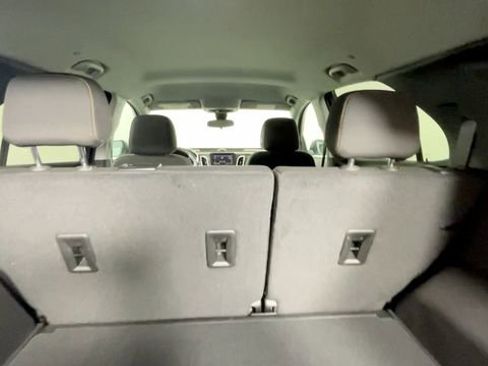 Used 2024 Chevrolet Equinox LT FWD image 18