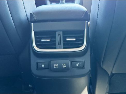 Used 2022 Subaru Outback Limited AWD/4WD image 32
