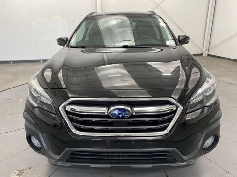 Used 2018 Subaru Outback 2.5i Touring w/ Popular Package #3 AWD/4WD image 2