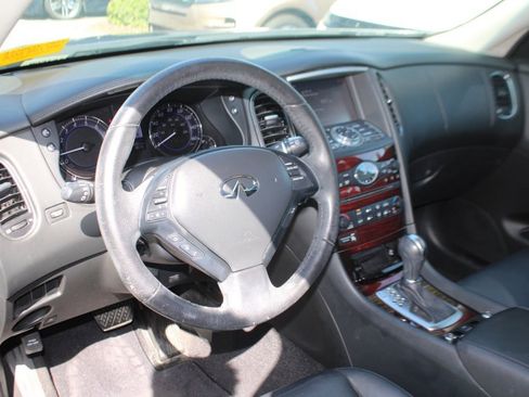 Used 2017 INFINITI QX50 AWD w/ Deluxe Touring Package image 10