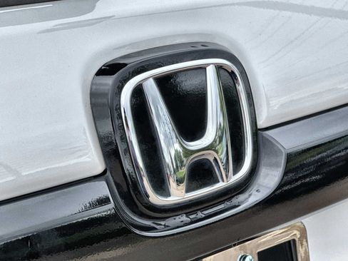 Used 2025 Honda Passport EX-L image 17