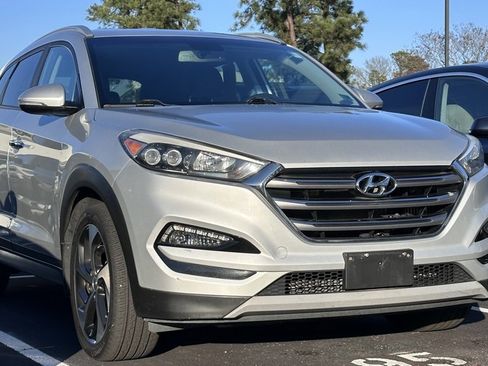 Used 2017 Hyundai Tucson Limited image 1