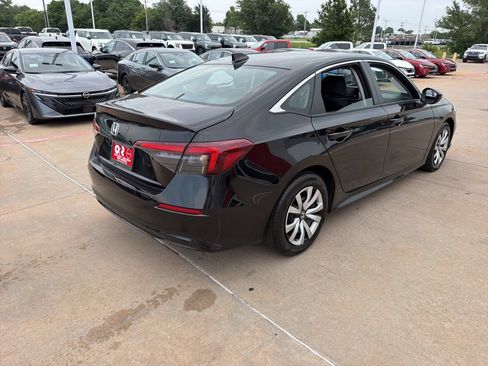 Used 2025 Honda Civic LX image 5