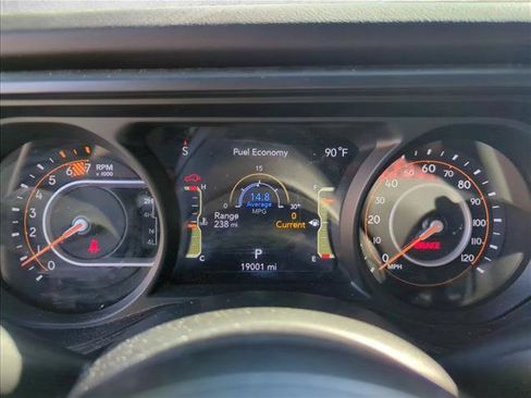 Used 2024 Jeep Wrangler Unlimited Rubicon w/ Technology Group AWD/4WD image 16