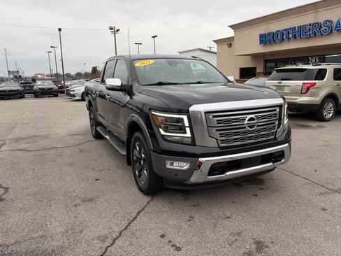 Used 2021 Nissan Titan Platinum Reserve w/ Moonroof Package AWD/4WD image 14
