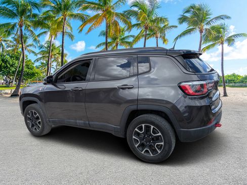 Used 2019 Jeep Compass Trailhawk AWD/4WD image 5