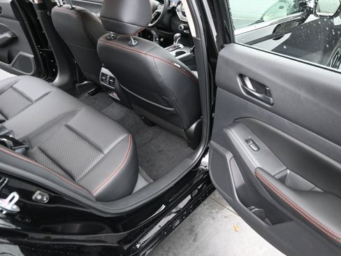 New 2026 Nissan Altima 2.5 SR FWD image 19