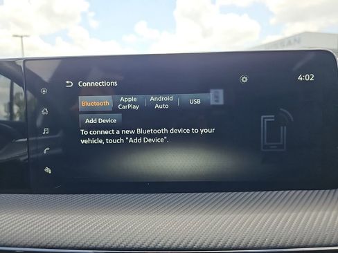 Used 2025 Nissan Kicks SR FWD image 25