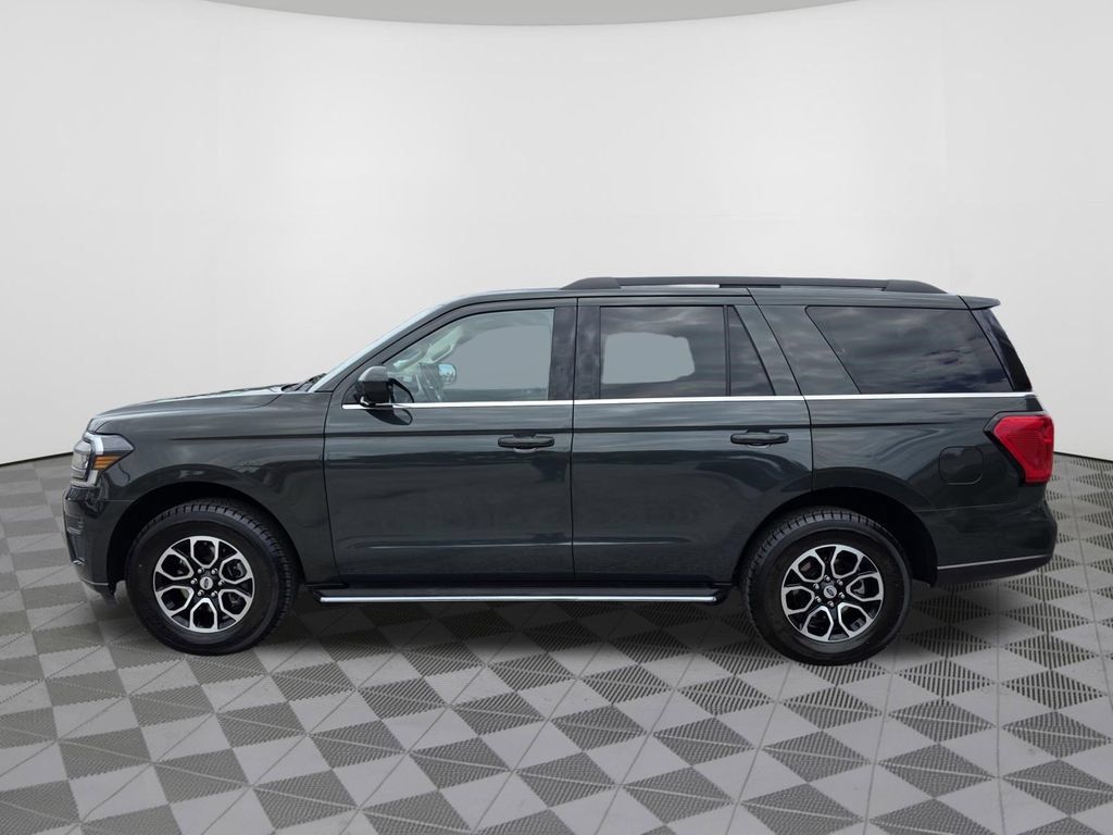 Used 2023 Ford Expedition XLT AWD/4WD image 15