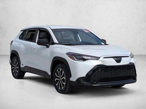 Used 2024 Toyota Corolla Cross S image 3