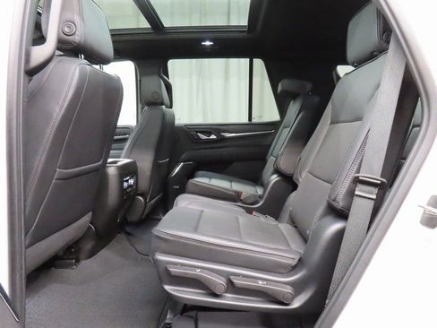 Used 2023 GMC Yukon Denali image 10