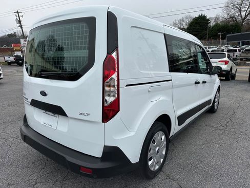 Used 2022 Ford Transit Connect XLT image 5