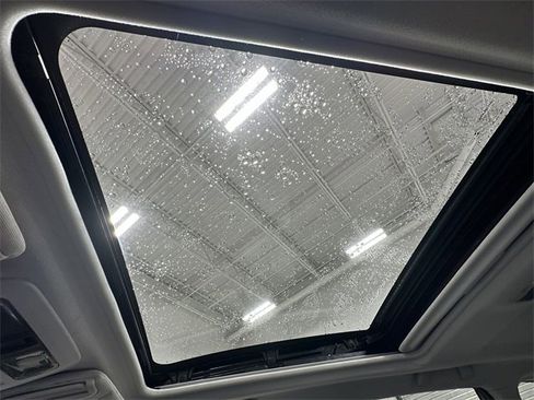 Used 2016 Subaru Forester 2.5i Premium w/ All-Weather Package image 29