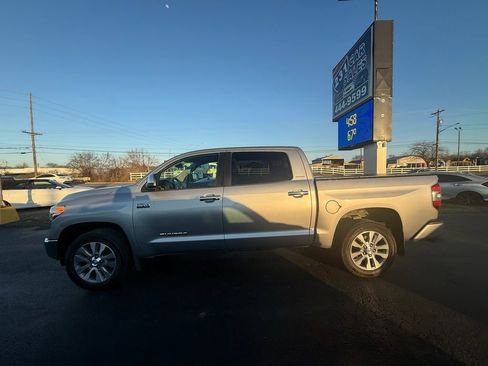 Used 2015 Toyota Tundra Limited w/ Limited Premium Package image 7