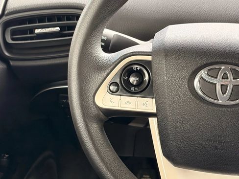Used 2017 Toyota Prius Two w/ Prius Two Safety Plus Package image 32