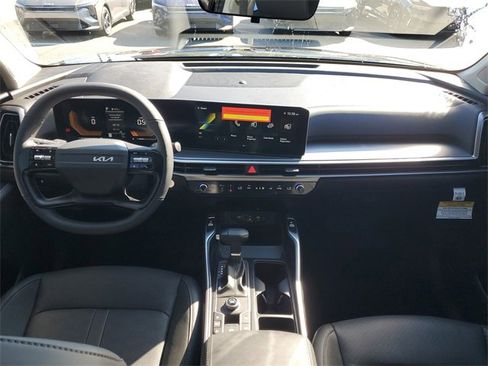 New 2026 Kia Sorento S w/ S Panoramic Sunroof Package image 17