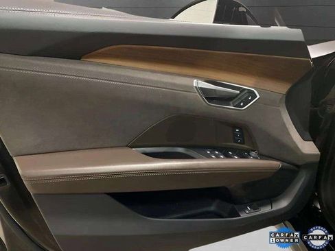 Used 2022 Audi e-tron GT Premium Plus image 27