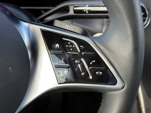 Used 2026 Mercedes-Benz GLC 300 4MATIC image 21