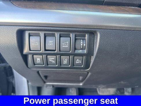 Used 2017 Subaru Outback 2.5i Limited image 21