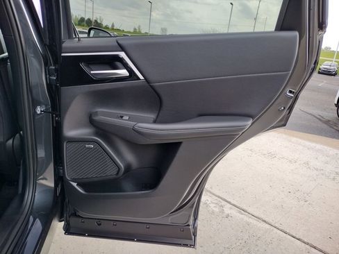 New 2026 Mitsubishi Outlander LE AWD/4WD image 31