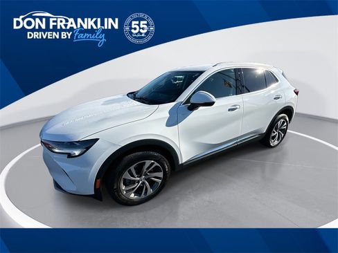 Used 2023 Buick Envision Essence image 1