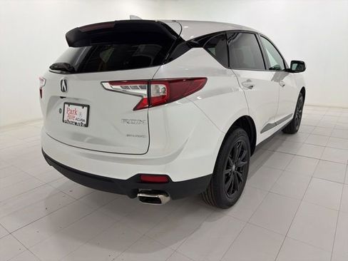 Certified 2025 Acura RDX SH-AWD image 5