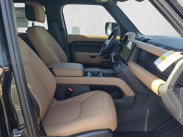 New 2026 Land Rover Defender 110 X-Dynamic SE AWD/4WD image 19
