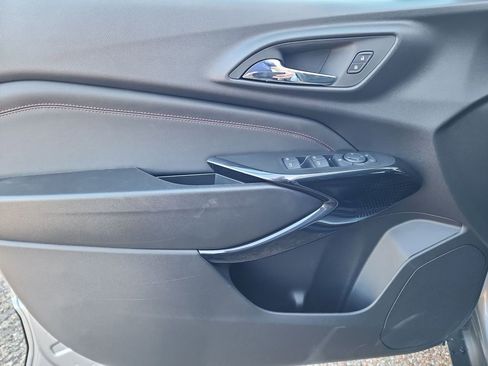New 2026 Chevrolet Trax RS image 11