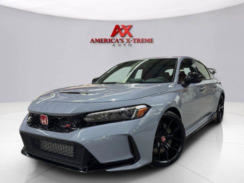 Used 2024 Honda Civic Type R image 3