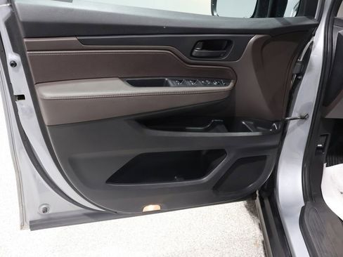 Used 2019 Honda Odyssey LX image 13