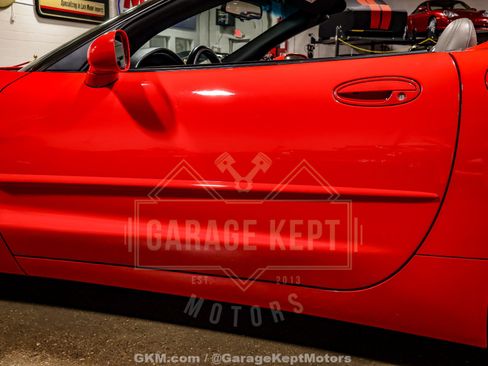 Used 1999 Chevrolet Corvette Convertible w/ Memory Pkg RWD image 44
