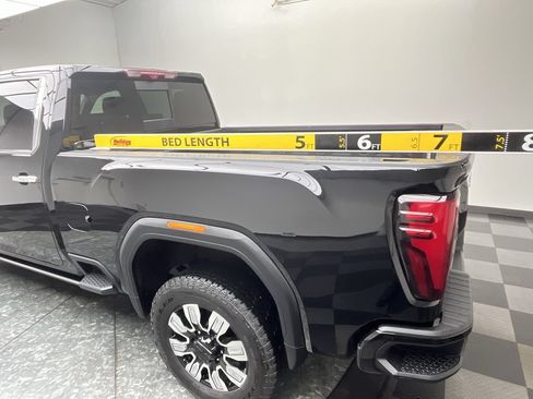 Certified 2024 GMC Sierra 2500 Denali w/ Denali Reserve Package AWD/4WD image 4