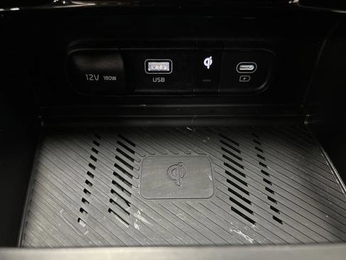 Used 2023 Kia Sportage EX image 23