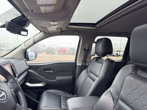 Certified 2023 Nissan Frontier SV w/ SV Premium Package image 27