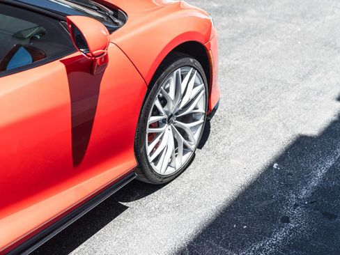 Used 2023 McLaren GT RWD image 11