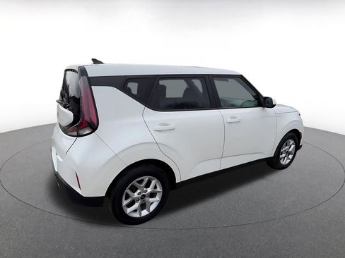 Used 2025 Kia Soul LX w/ LX Technology Package image 14