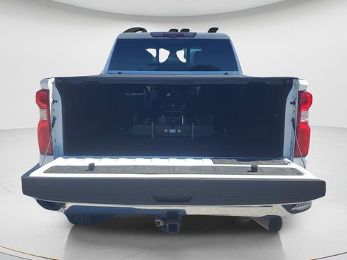 Used 2020 Chevrolet Silverado 2500 LTZ w/ LTZ Premium Package image 12