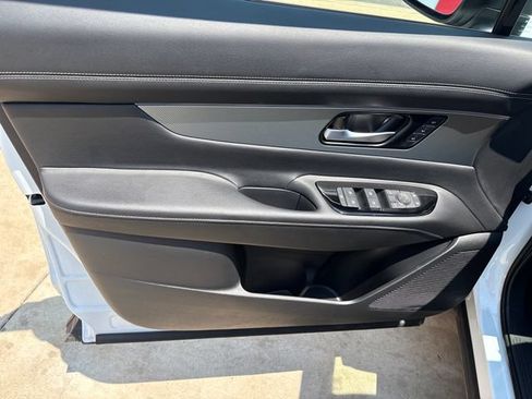 Certified 2025 Nissan Murano SL AWD/4WD image 10