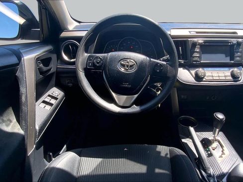 Used 2013 Toyota RAV4 XLE FWD image 5