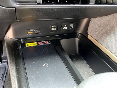 Used 2025 Toyota Camry LE FWD image 26