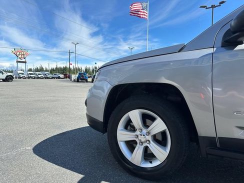 Used 2016 Jeep Compass Sport w/ Power Value Group AWD/4WD image 26