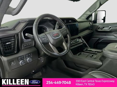 Used 2024 GMC Sierra 2500 AT4X AWD/4WD image 11