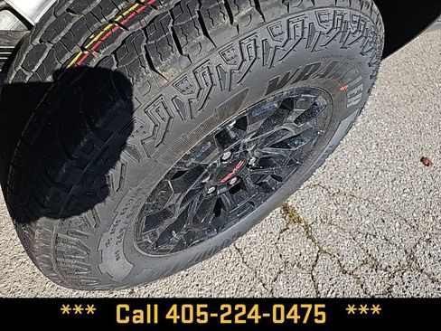 New 2026 GMC Canyon Elevation w/ Convenience Package image 24