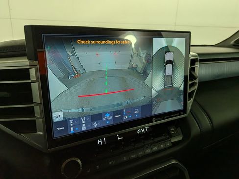 Used 2024 Toyota Tundra Platinum image 28