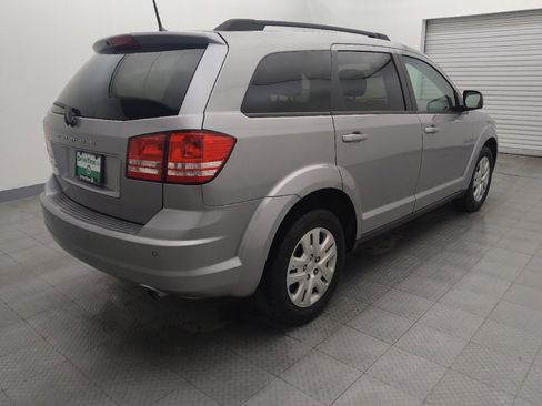 Used 2020 Dodge Journey SE image 9