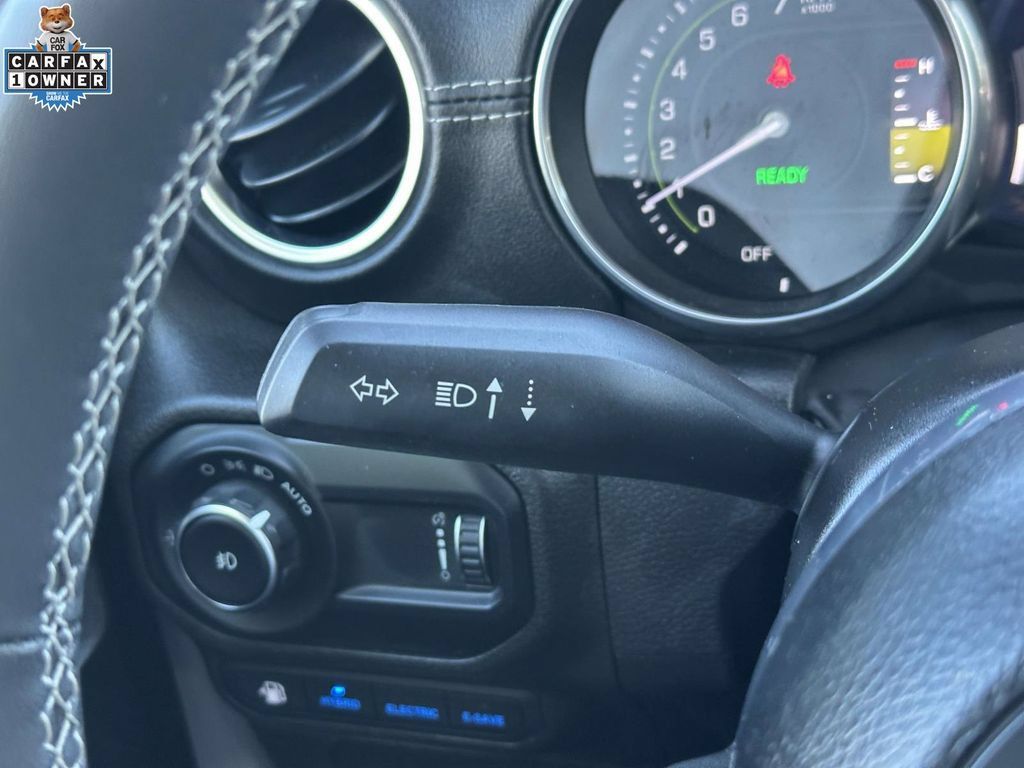 Used 2023 Jeep Wrangler Unlimited Sahara w/ Cold Weather Group AWD/4WD image 21