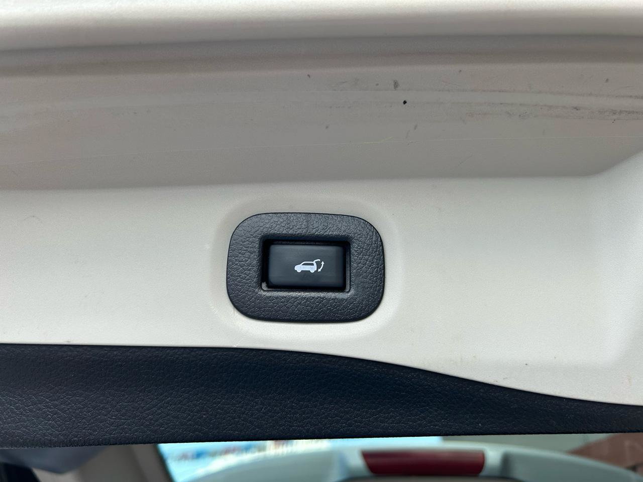 Used 2020 Nissan Rogue SV AWD/4WD image 17