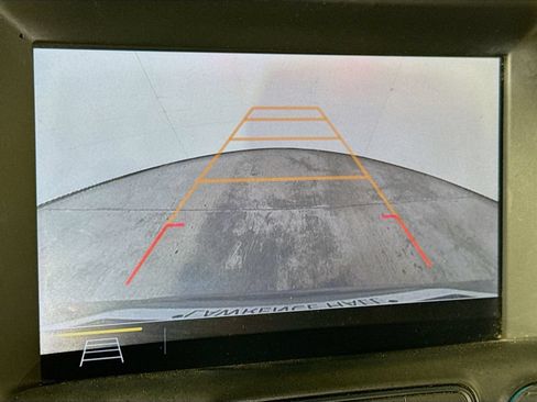Used 2020 GMC Terrain SLE w/ Driver Convenience Package FWD image 12