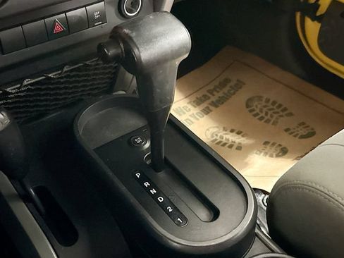 Used 2009 Jeep Wrangler Unlimited X AWD/4WD image 15